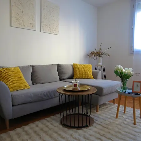 Familial Et Cozy - Wifi - Espace Travail- Parking Apartment Merignac (Gironde)
