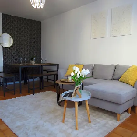 Familial Et Cozy - Wifi - Espace Travail- Parking * Merignac (Gironde)