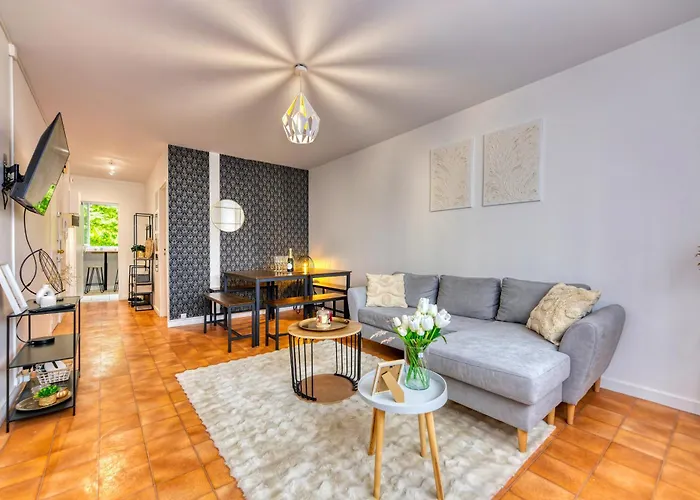 Familial Et Cozy - Wifi - Espace Travail- Parking *