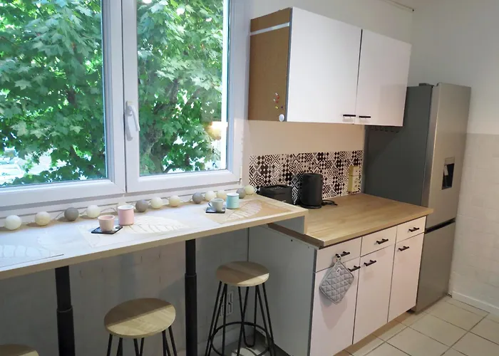 Familial Et Cozy - Wifi - Espace Travail- Parking *