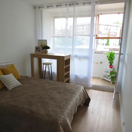 Familial Et Cozy - Wifi - Espace Travail- Parking *
